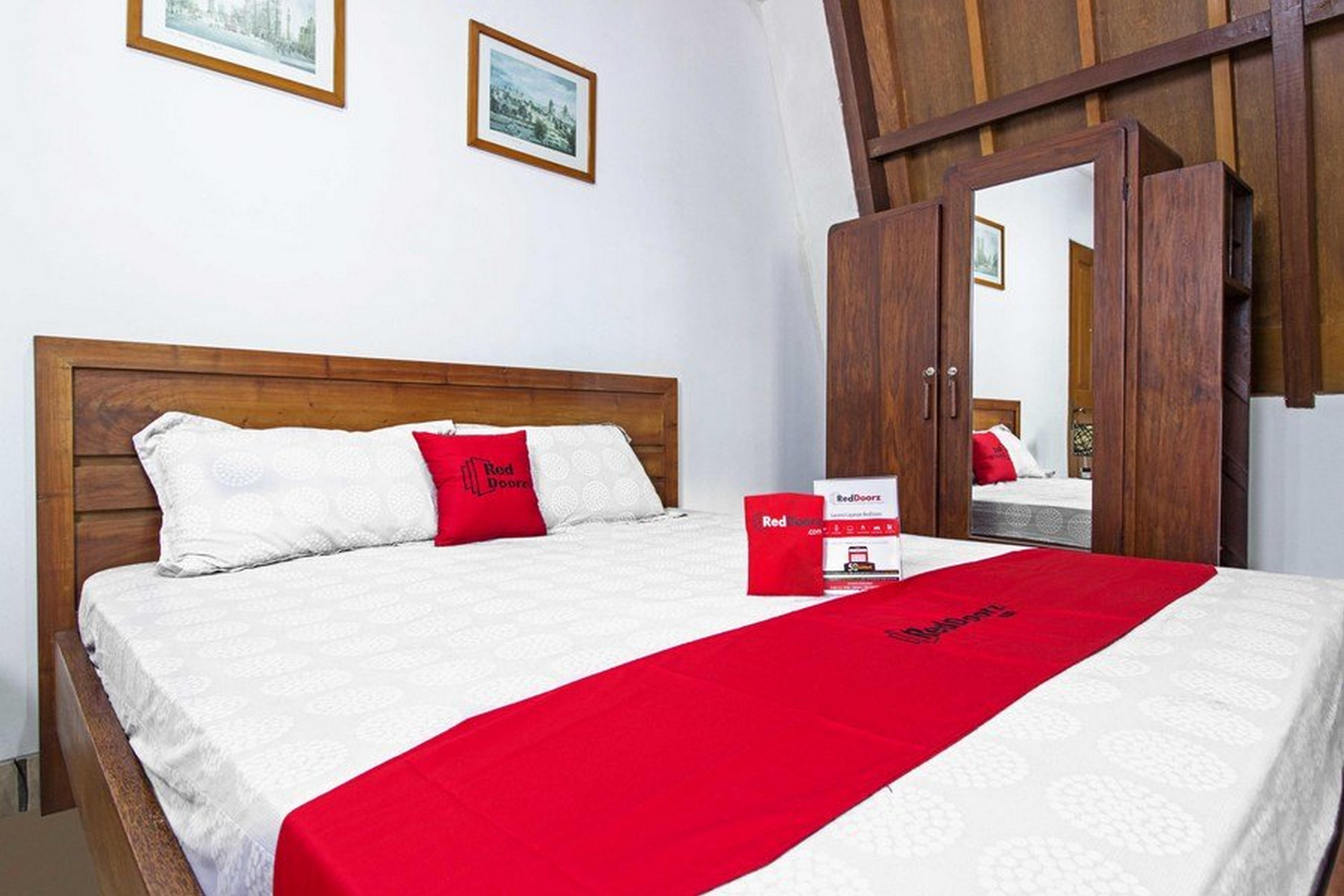 Reddoorz Plus Near Parahyangan University Bandung Buitenkant foto