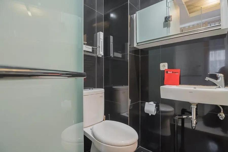 Reddoorz Plus Near Parahyangan University Bandung Buitenkant foto