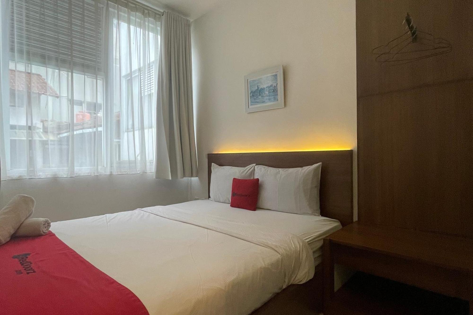 Reddoorz Plus Near Parahyangan University Bandung Buitenkant foto