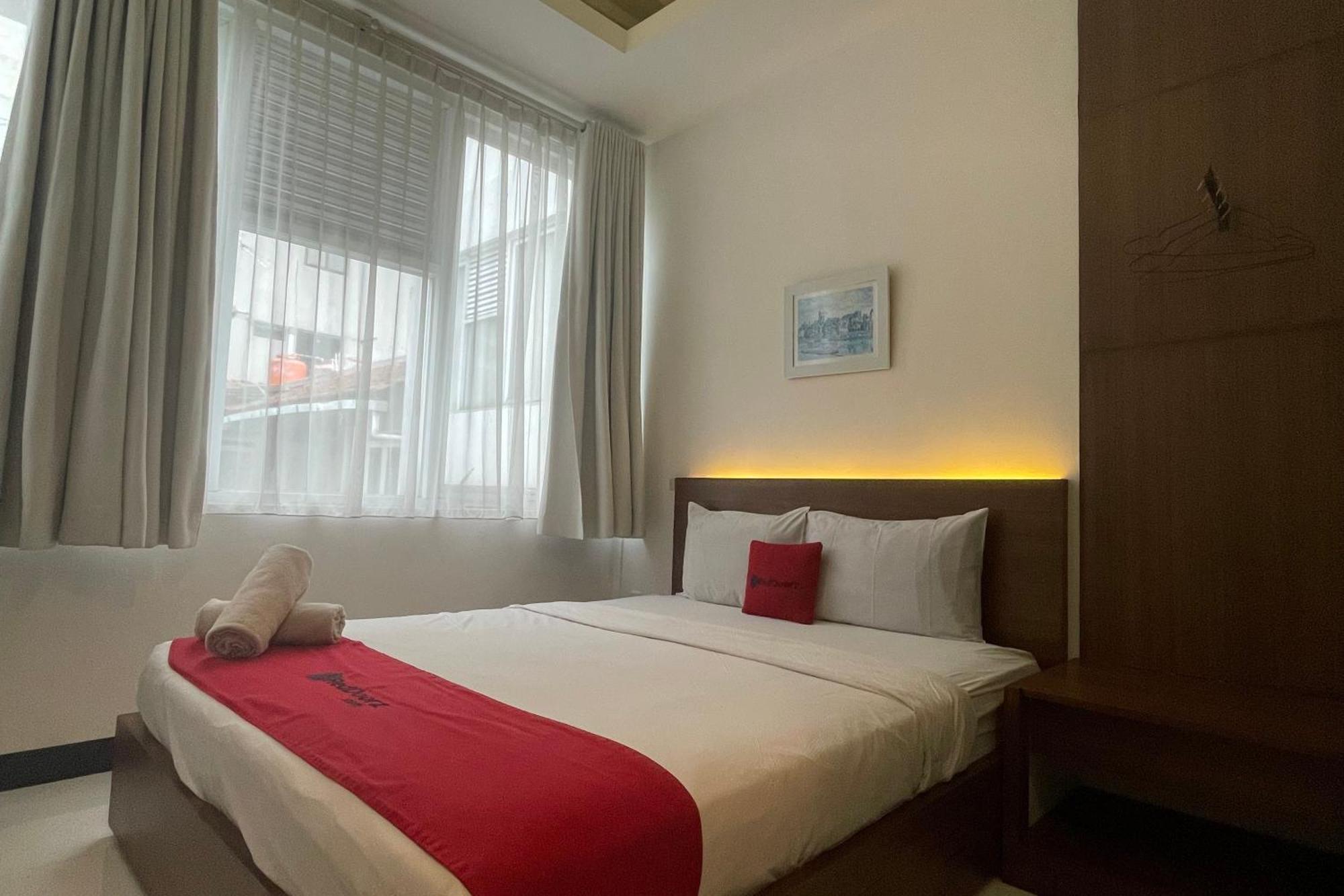 Reddoorz Plus Near Parahyangan University Bandung Buitenkant foto