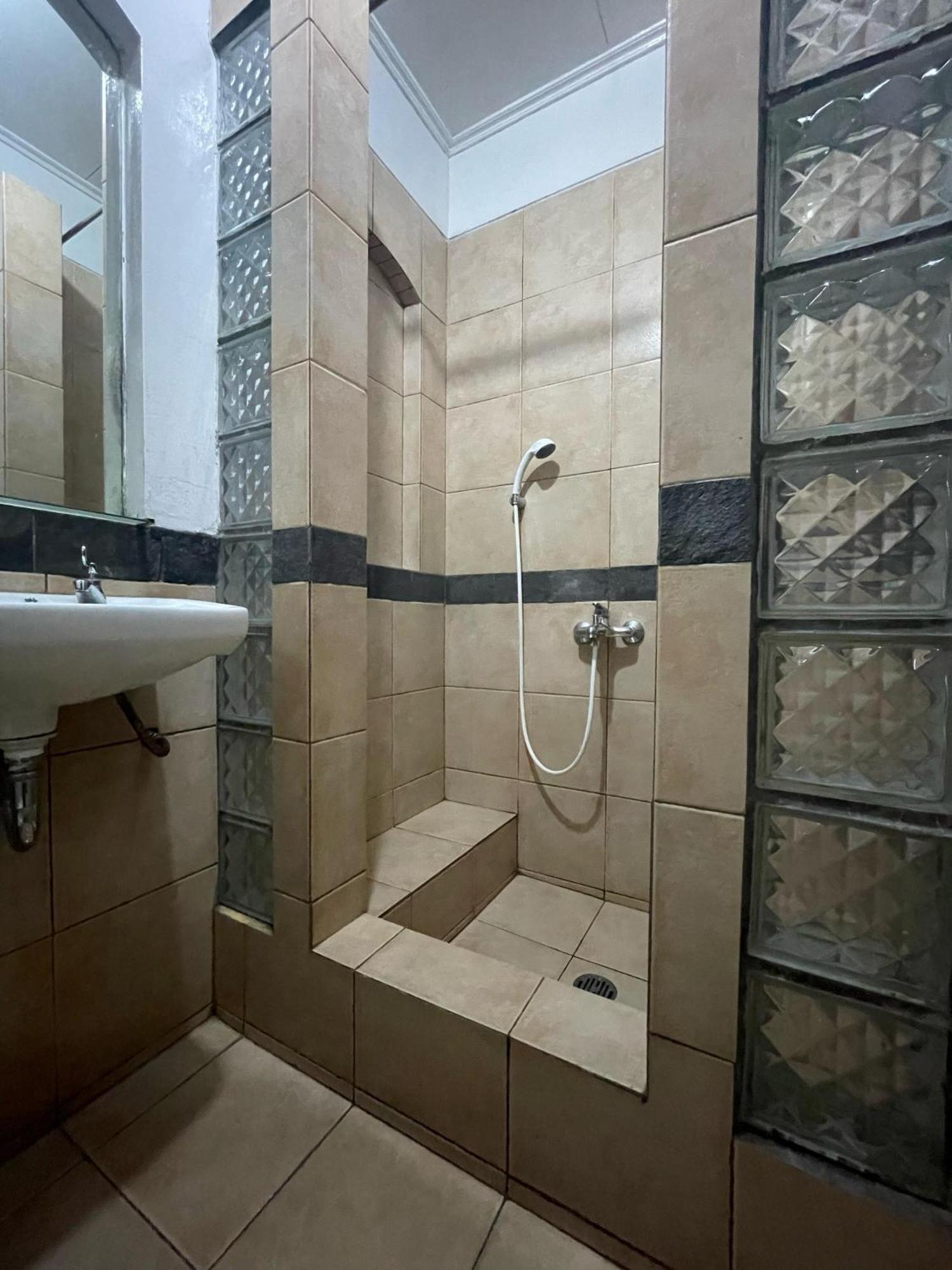 Reddoorz Plus Near Parahyangan University Bandung Buitenkant foto