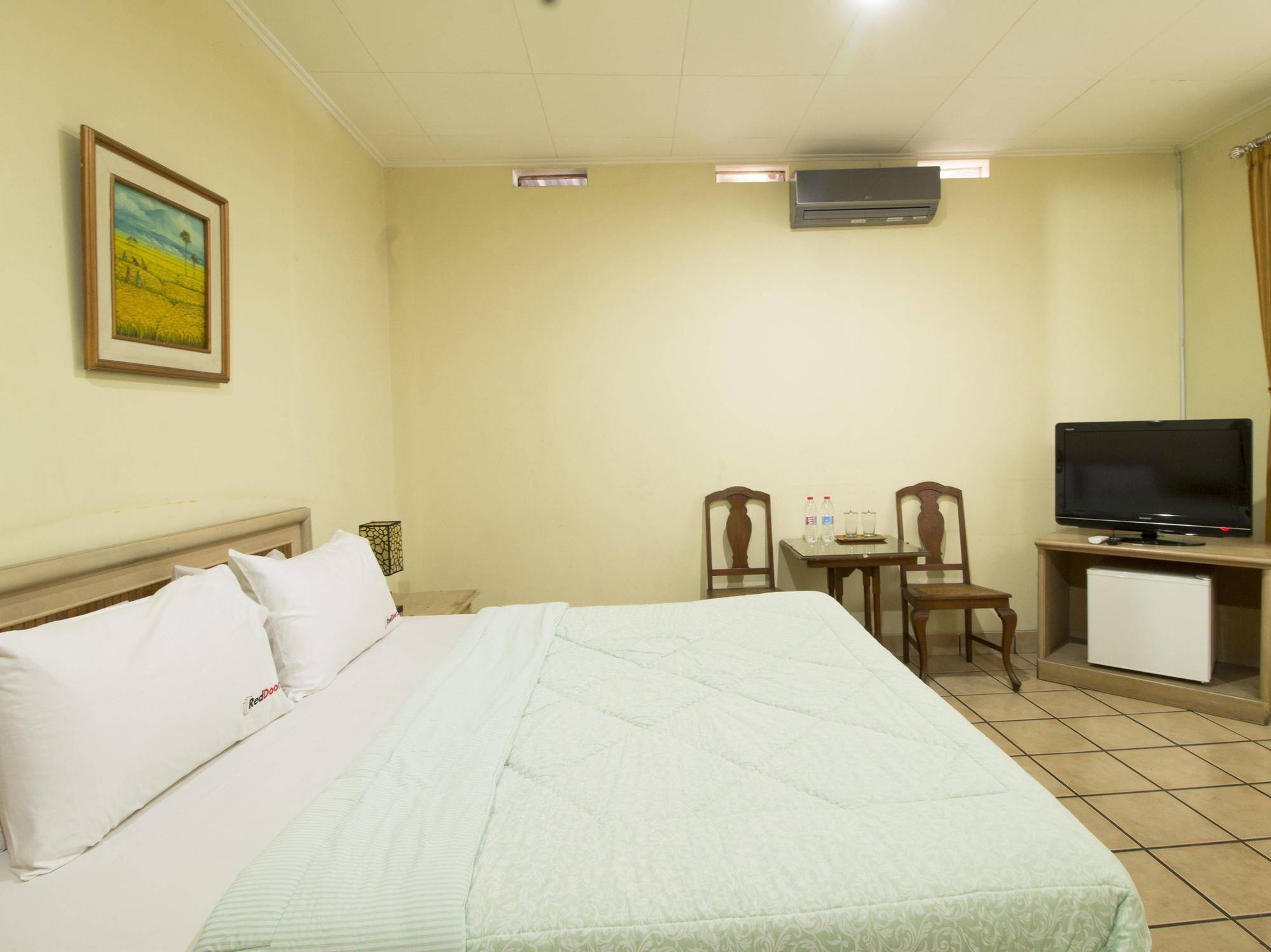 Reddoorz Plus Near Parahyangan University Bandung Buitenkant foto